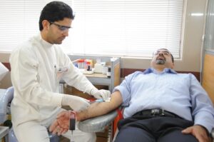 آزمایش‌ها بر روی خون‌های اهدایی
